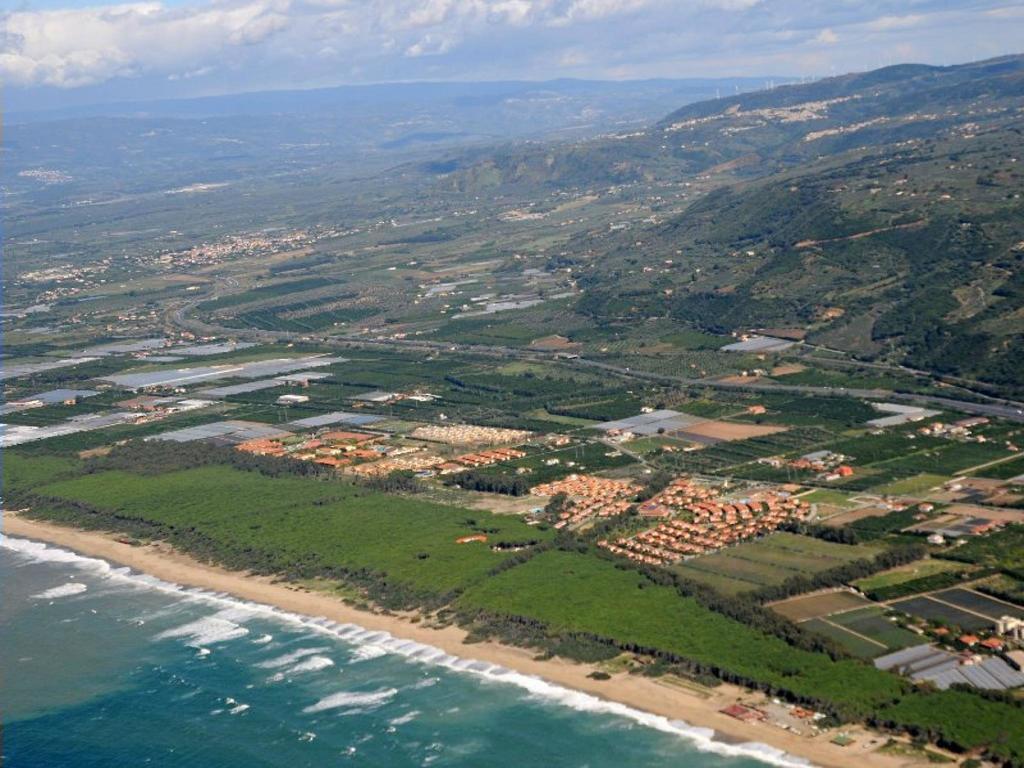 Apartment Difesa Pizzo Luaran gambar